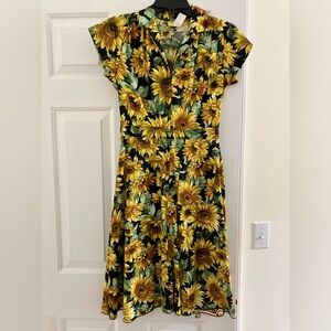 Small Bernie Dexter sunflower print dress